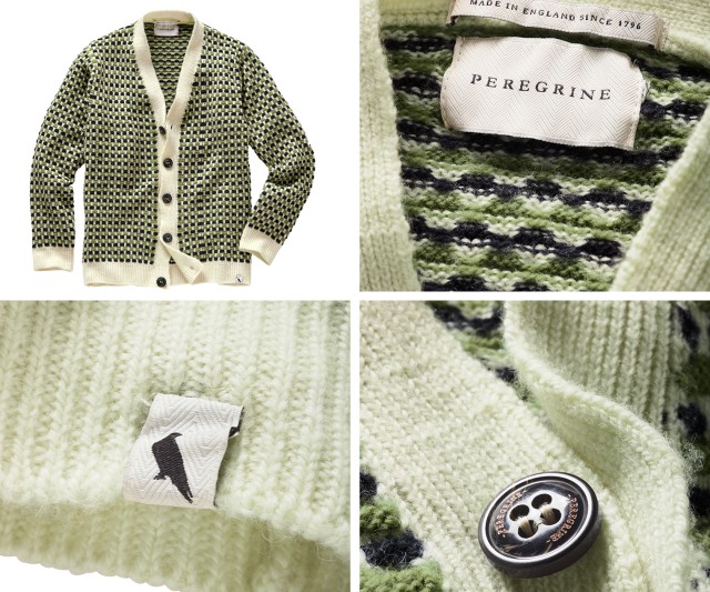 Auf dem Bild ist eine gestrickte Cardigan-Strickjacke der Marke Peregrine in grün-schwarzem Muster mit cremefarbenen Bündchen, Knöpfen und Labels in Detailaufnahmen zu sehen.