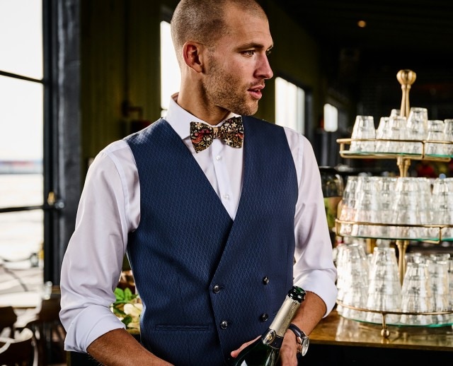 Stylishe Westen für Herren.
