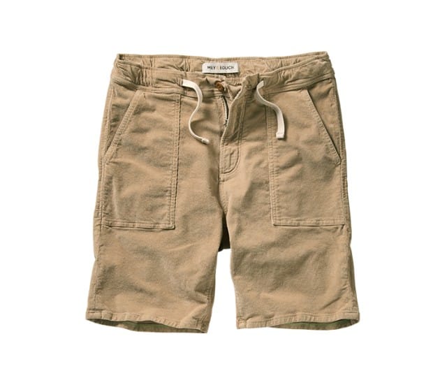 Sachabbildung einer beigen Shorts.