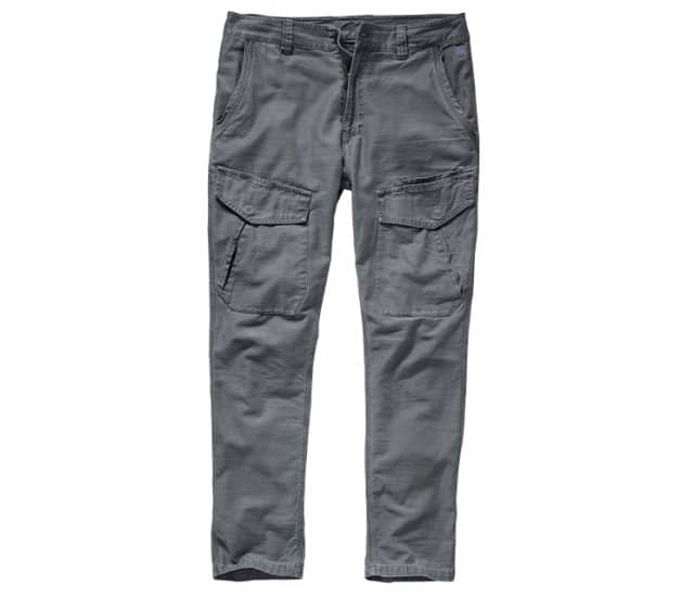 Eine graue Cargohose mit seitlichen Beintaschen und Gürtelschlaufen liegt flach ausgebreitet da.