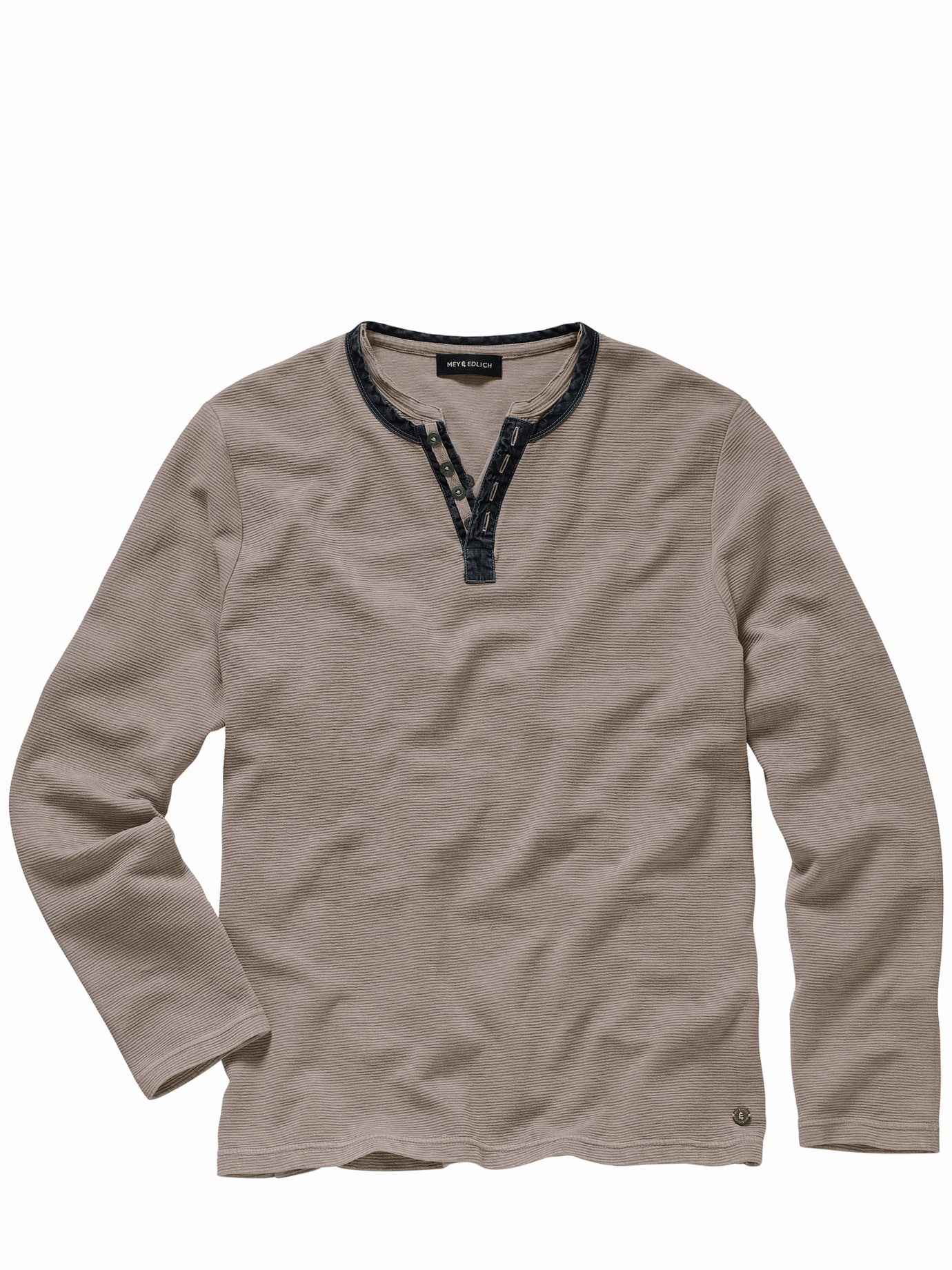 Strukturiertes Henley grunge