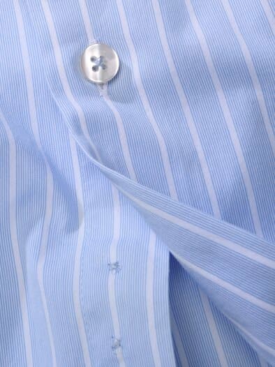 Business-Class-Hemd himmelblau