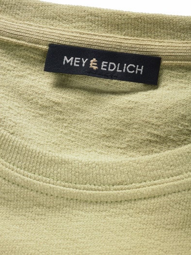 Felszeichen-Shirt currygrün