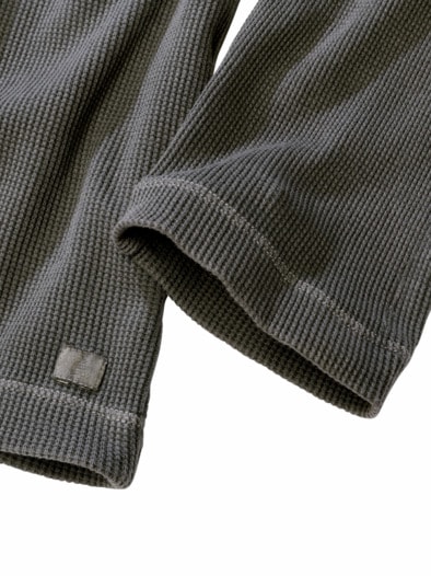 Ausreißer-Henley granit