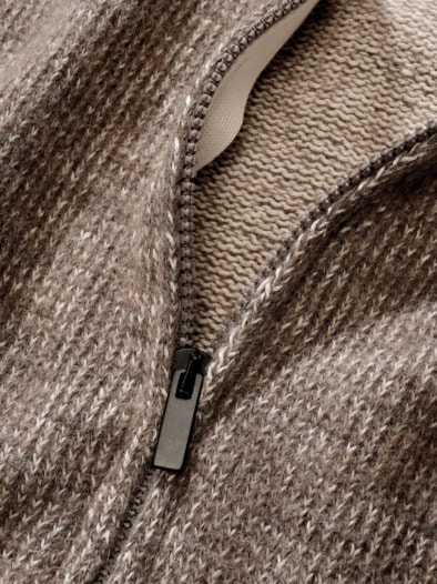 Kompatible Strickjacke nussbraun