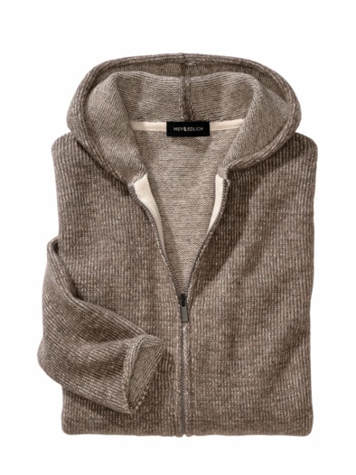 Kompatible Strickjacke nussbraun