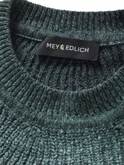 Segmentbogen-Pullover indigo