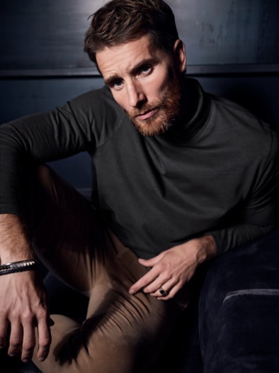 Hals-über-Kopf-Rollneck schwarz