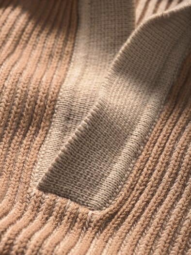 Raumgreifer-Polo karamell