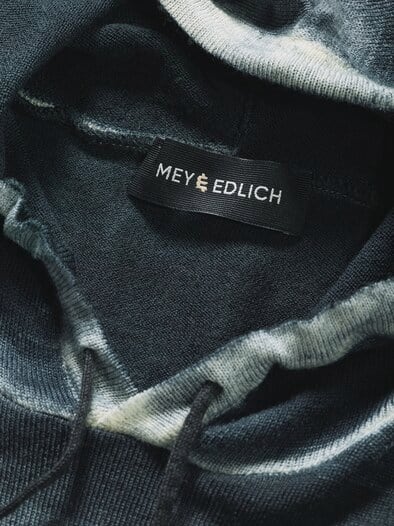 Nebelspur-Merino-Hoodie anthrazit