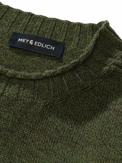 Armschmeichler-Pullover olivengrün