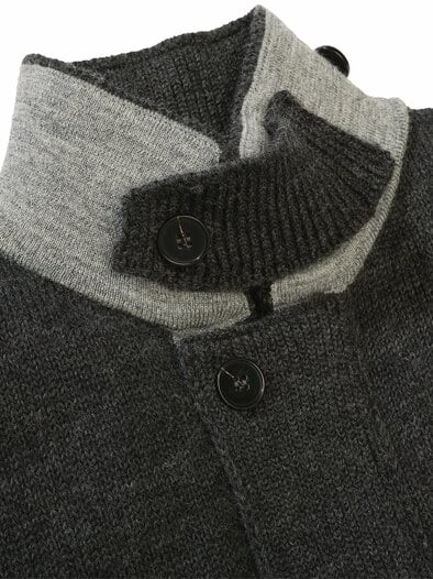 Alpin-urbane Strickjacke asphalt