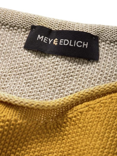 Schmirgel-Pullover curry