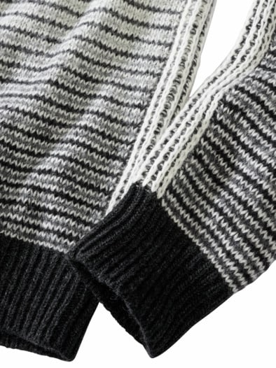 Blinder-Fleck-Pullover zebra