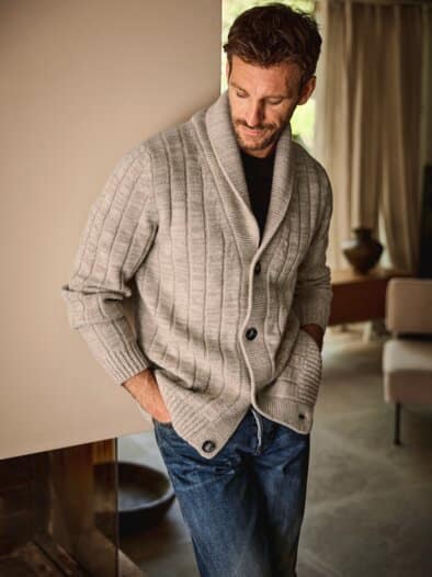 Crema-Cardigan milchkaffee