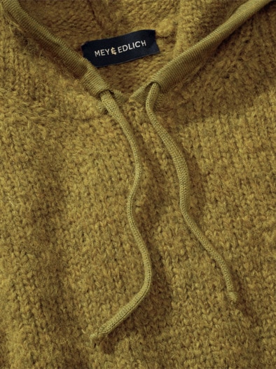 Gegen-die-Regeln-Hoodie olivgrün