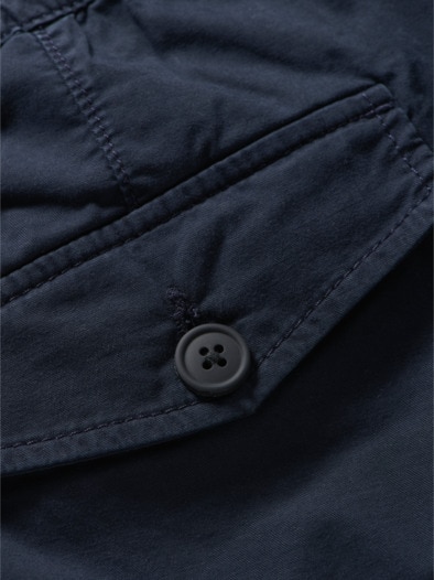 Freiheits-Chino unabhängigkeitsblau