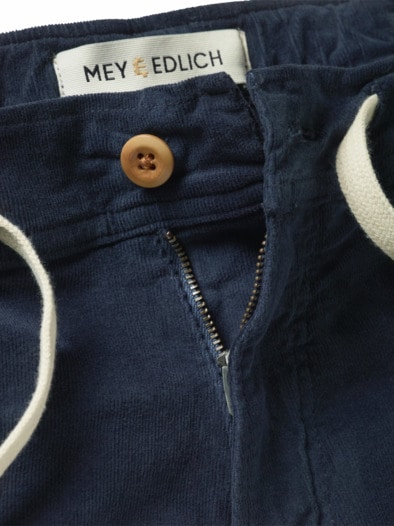 Profil-Shorts tinte