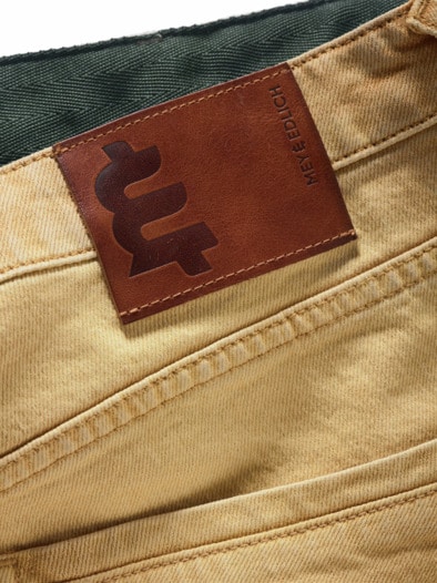 Helle-Freude-Jeans curry