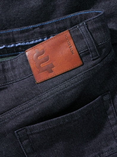 Linke-Hand-Jeans tief indigoblau