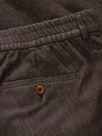 Aperto-Chino marrone