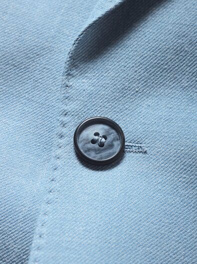 Wolke-Sieben-Anzugsakko himmelblau