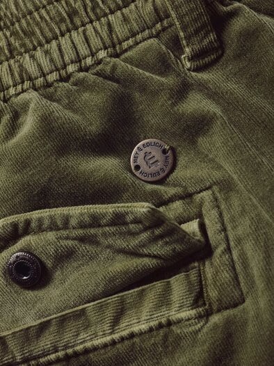 Feinarbeiter-Shorts waldgrün