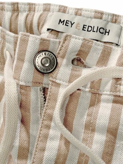 Sehenswert-Shorts ecru-streifen