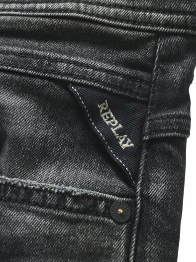 Collab-Jeans Willbi grillkohle
