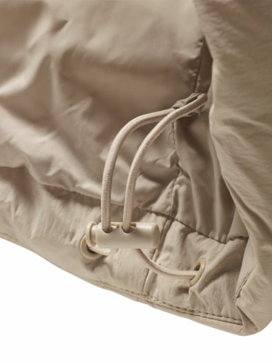 Nichtlineare Steppjacke mandel