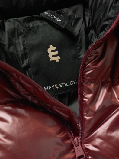 Urbanite-Steppjacke rubinrot