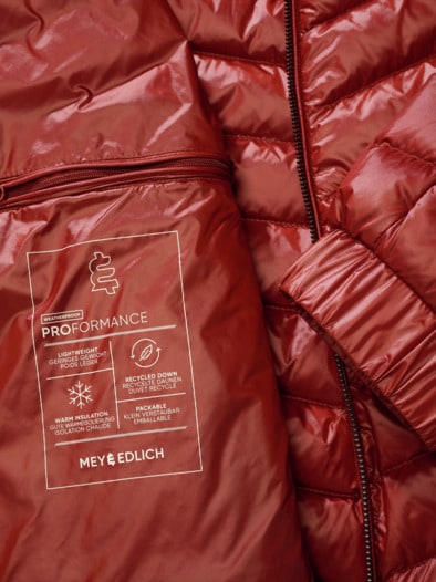 Durchblicker-Daunenjacke rubinrot