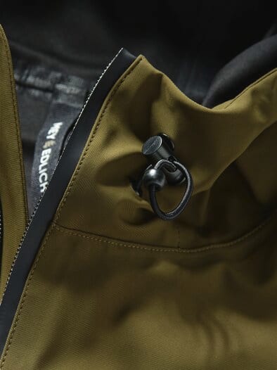 Vier-Wege-Softshelljacke olive