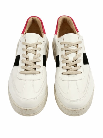 Superhelden-Sneaker milchstraße