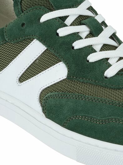 Stadtwald-Court waldgrün