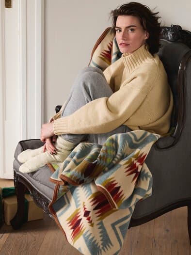 Decke Jacquard Napped Robe harding-shale