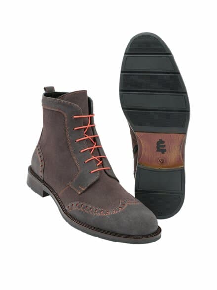 Der hohe Budapester edelgrau Der hohe Budapester edelgrau