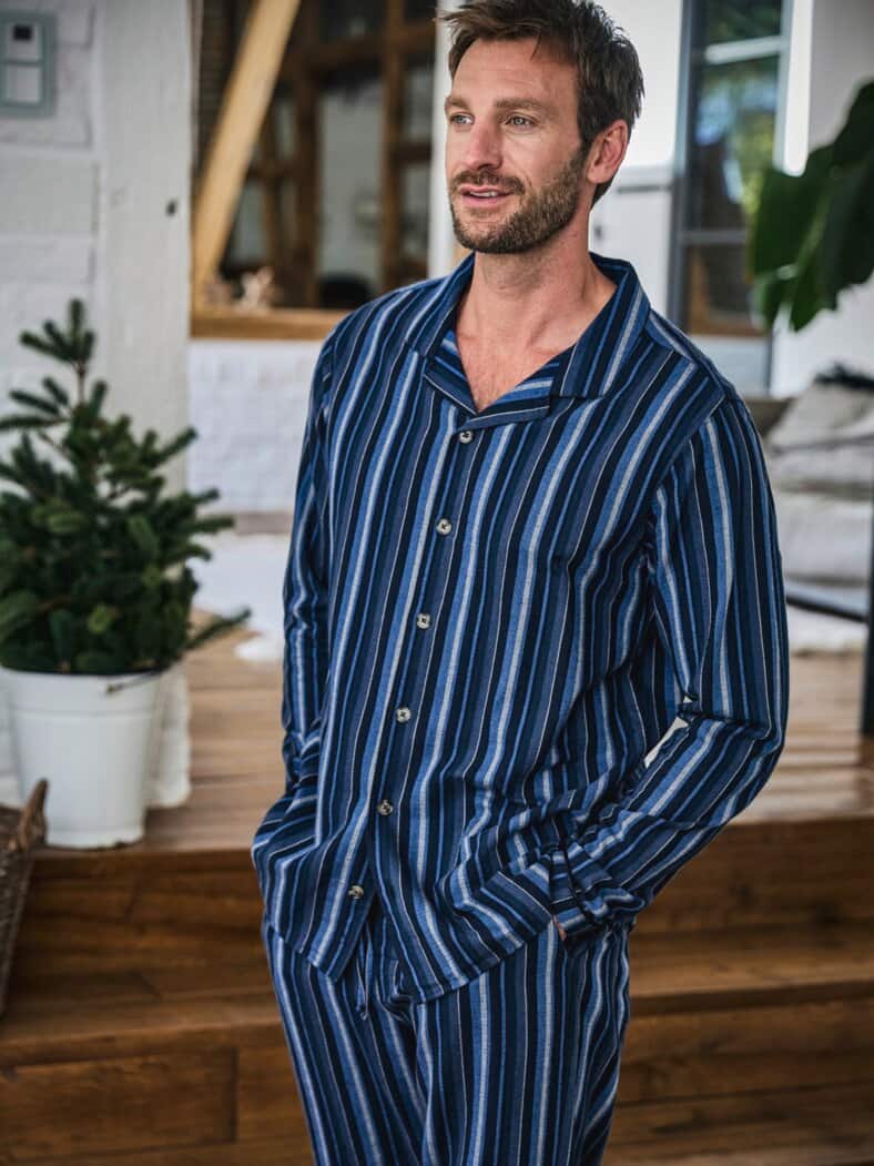Geruhsame-Nächte-Pyjamashirt Streifen nachtblau