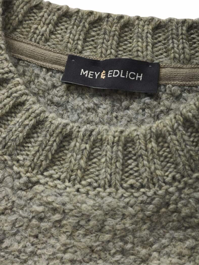 Charakter-Pullover wiese