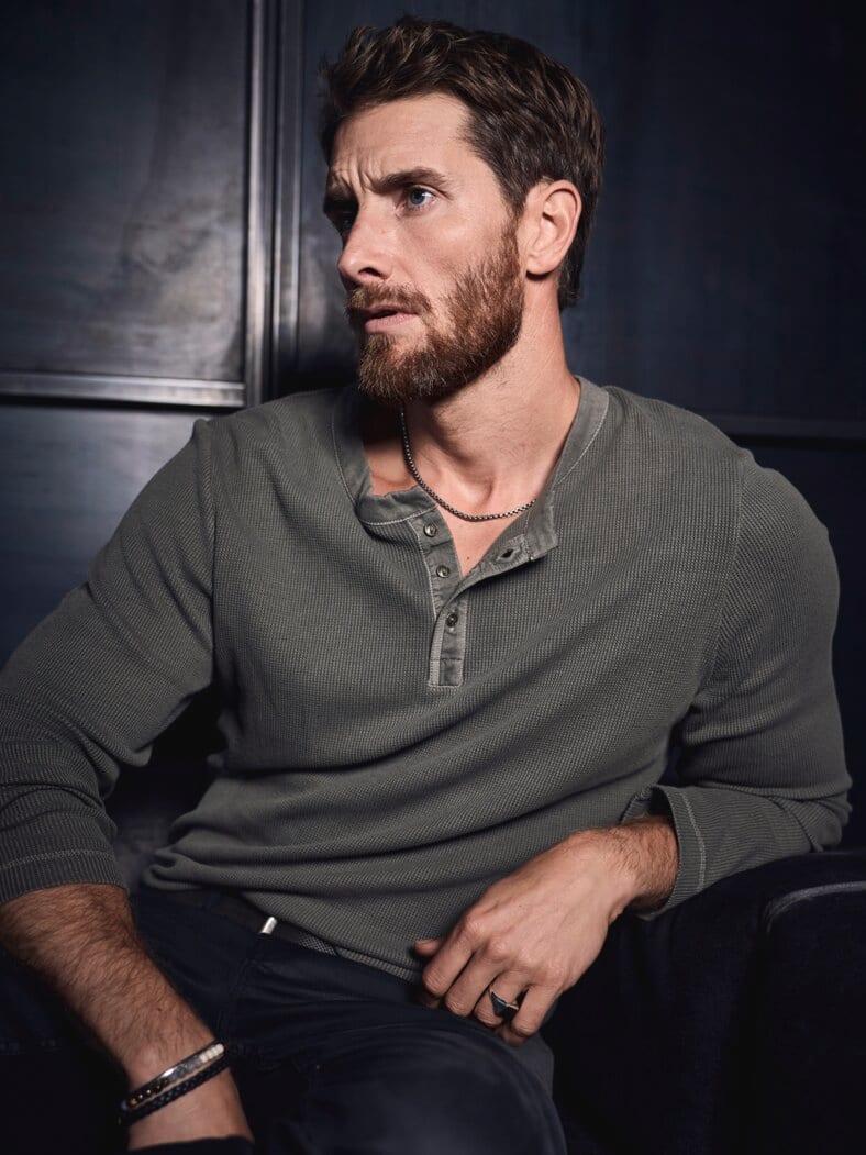 Ausreißer-Henley granit