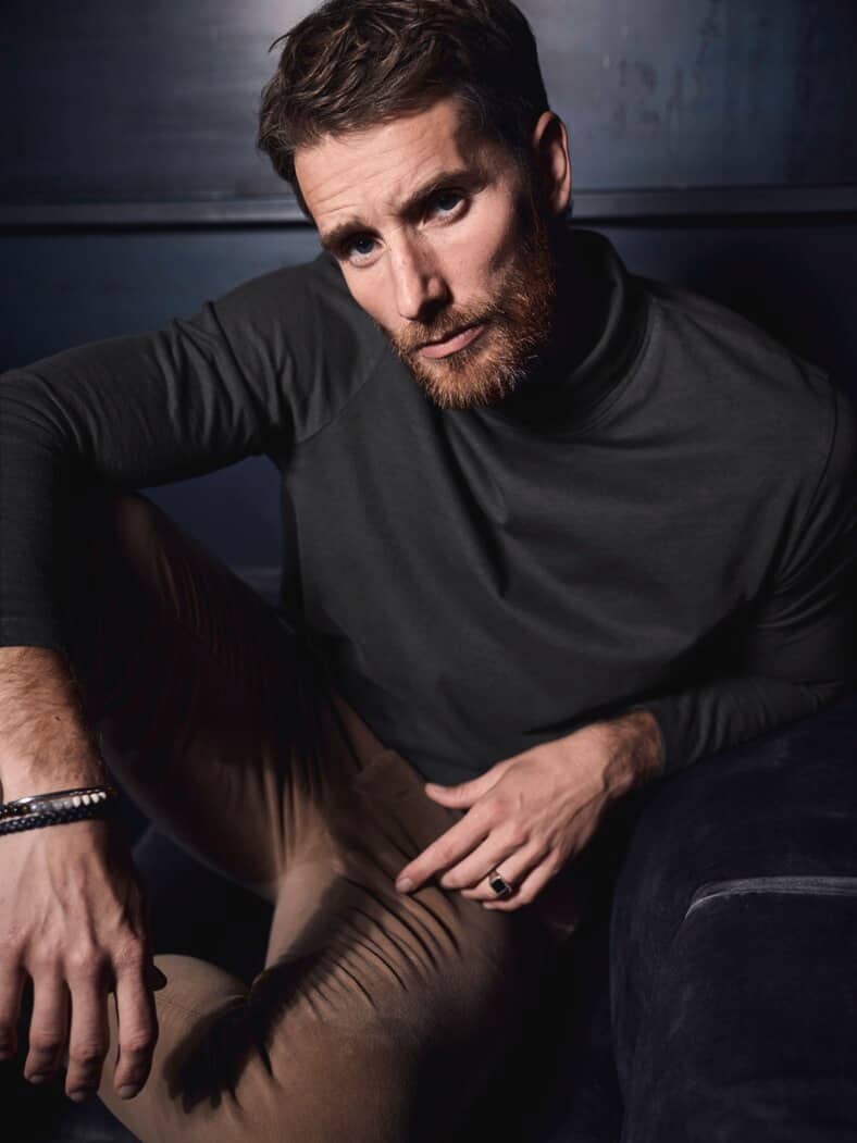 Hals-über-Kopf-Rollneck schwarz