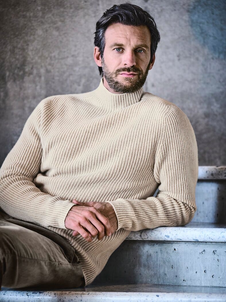 Grundform-Mockneck naturweiß