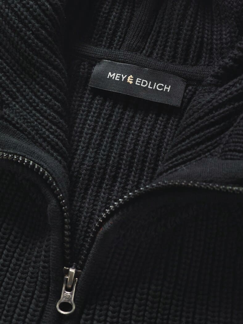 Gestrickte Kapuzenjacke piratenschwarz