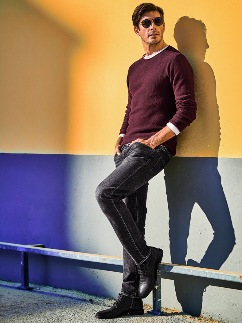 Schmirgel-Pullover blutrot