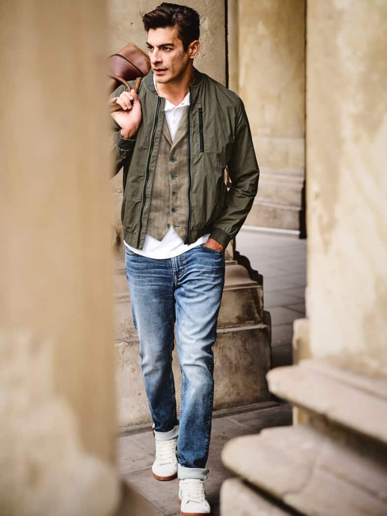 Ausdauer-Henley papierweiß