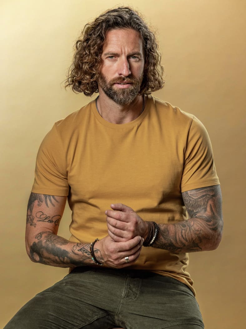 Benchmark-Color-Shirt safran