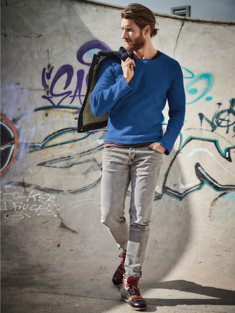 Upcycled Sweater tintenblau