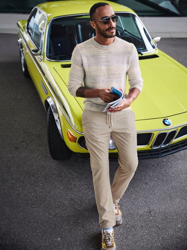 Free-Hugs-Pullover regenbogen