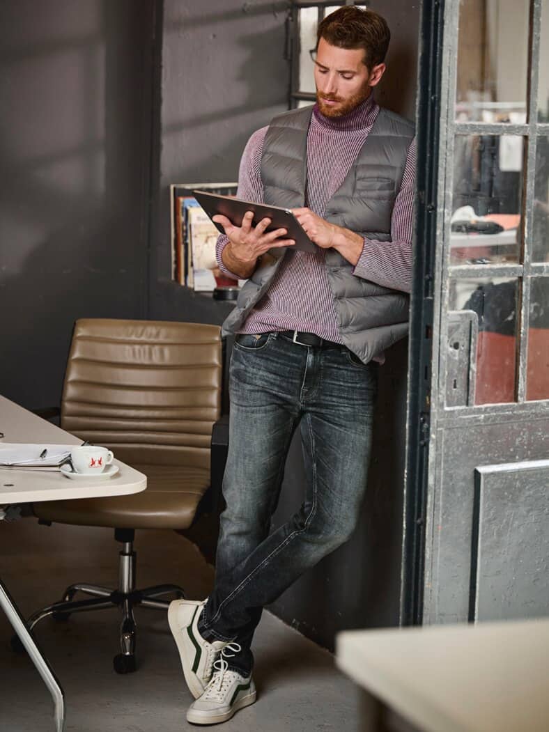 Chenille-Rollkragenpullover vanille/sauerkirsch