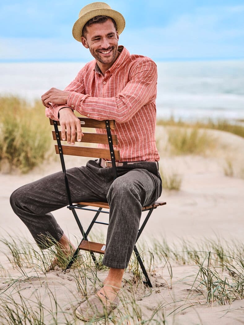 Aperto-Chino marrone